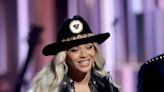 Beyoncé thanks Stevie Wonder, reveals he plays harmonica on 'Jolene' at iHeartRadio Music Awards