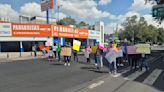 Vecinos de la colonia Obrera bloquean Eje Central