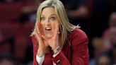 How OU women's basketball coach Jennie Baranczyk reacted to Lisa Bluder's retirement