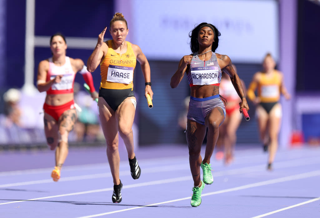 Olympics: Sha'Carri Richardson helps US women advance to 4x100m final