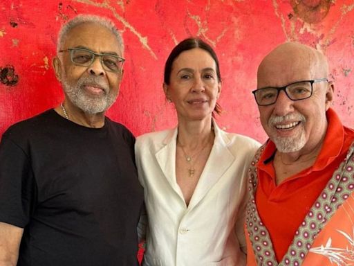 Gilberto Gil é recebido por Paulo Coelho na Suíça antes de turnê internacional