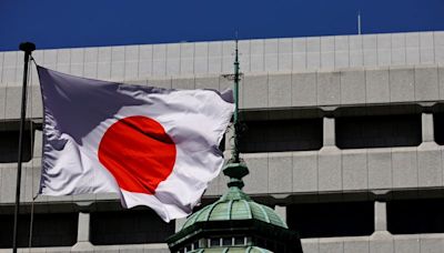 Un dirigente del ala dura del Banco de Japón pide que los tipos suban al menos al 1%