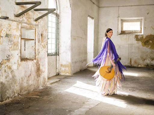 Marta Pereira da Costa estreia ao vivo Sem Palavras, só guitarra portuguesa e piano