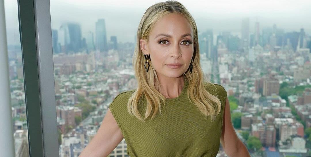 Nicole Richie’s green cut-out dress is summer style perfection