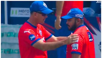 ...MI, IPL 2024: Prithvi Shaw Argues With Ricky Ponting? Delhi Capitals Batter Engages In Animated Chat With Head...