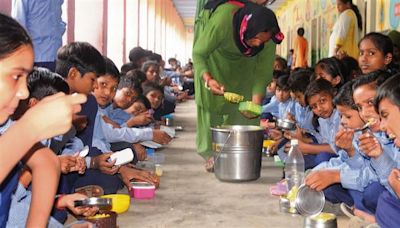 Procure seasonal fruits for mid-day meals, schools told