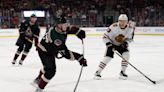 Arizona Coyotes roll through Chicago Blackhawks