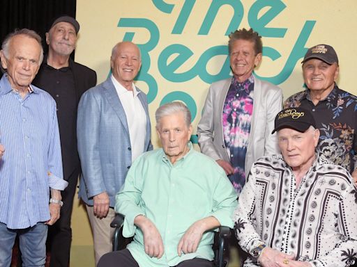 Brian Wilson is 'doing great' amid conservatorship, daughters Carnie and Wendy Wilson say
