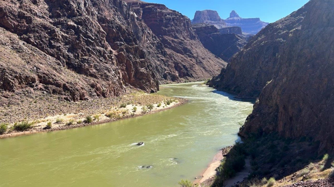 Hiker found dead in Grand Canyon