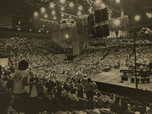 From the Darkroom: The Oak Ridge Boys play Hammons Student Center in 1982