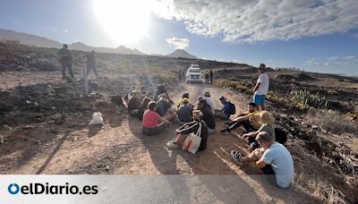 Un grupo de activistas paraliza por un día las obras de Cuna del Alma