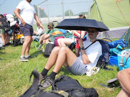 Some rain but no washout expected as thousands more set to arrive at Glastonbury