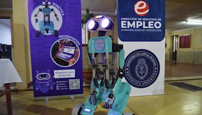 El robot Papert ya es una de las estrellas de Concepción