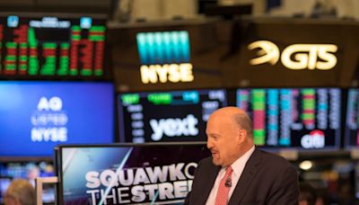 Jim Cramer Says Salesforce Stock Slide Can Be Traced Back To Nvidia: 'Let's Not Buy A Really Big Software...