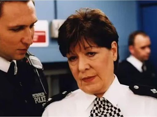 The Bill actor Roberta Taylor dies at 76 after a tragic fall that caused health issues