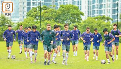 備戰鬥伊朗 港隊冒雨開操 盧比度馬希偉初體驗最開心