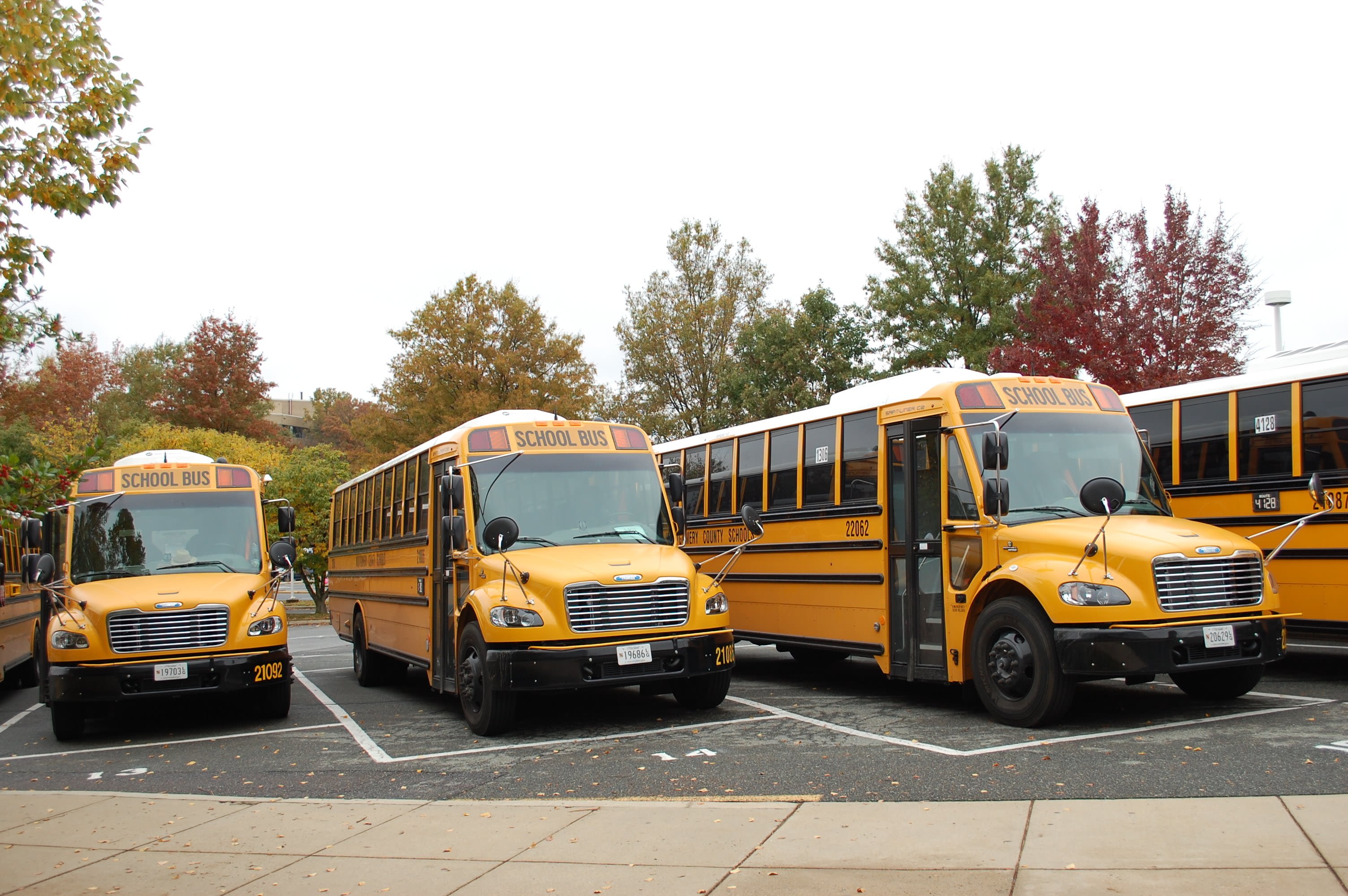 School districts receive $900M from EPA to fund electric school buses