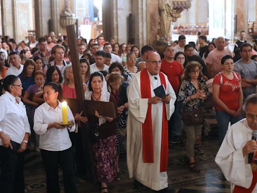 La ambiciosa operación de Chomalí para recuperar la influencia perdida de la Iglesia - La Tercera