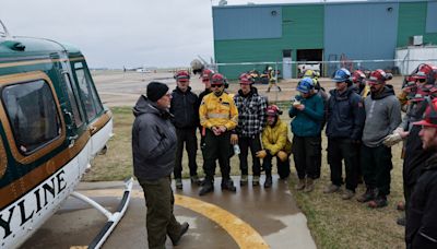 Residents of Canadian oil town menaced by wildfire can return home