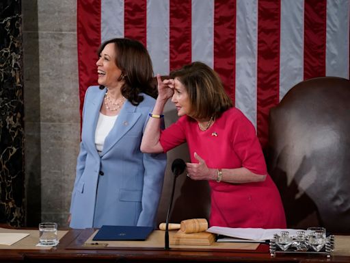 Nancy Pelosi anuncia su respaldo a Kamala Harris como candidata presidencial - El Diario NY