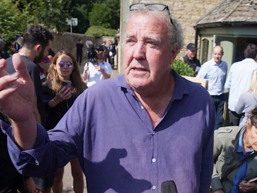 Jeremy Clarkson pub customer vows ‘never again’ after £18.50 'cold burger'