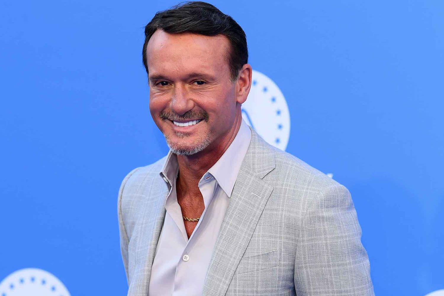 Tim McGraw Drove Three Hours To Fulfill A Kentucky Teen's Make-A-Wish: "Legend Of A Human"