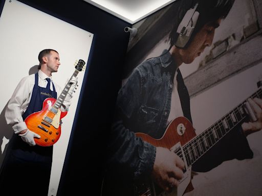 Noel Gallagher’s Definitely Maybe guitars to fetch thousands after Oasis reunion