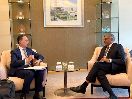 林定國訪新加坡出席法律顧問論壇 探討國際投資爭議解決等議題 - RTHK