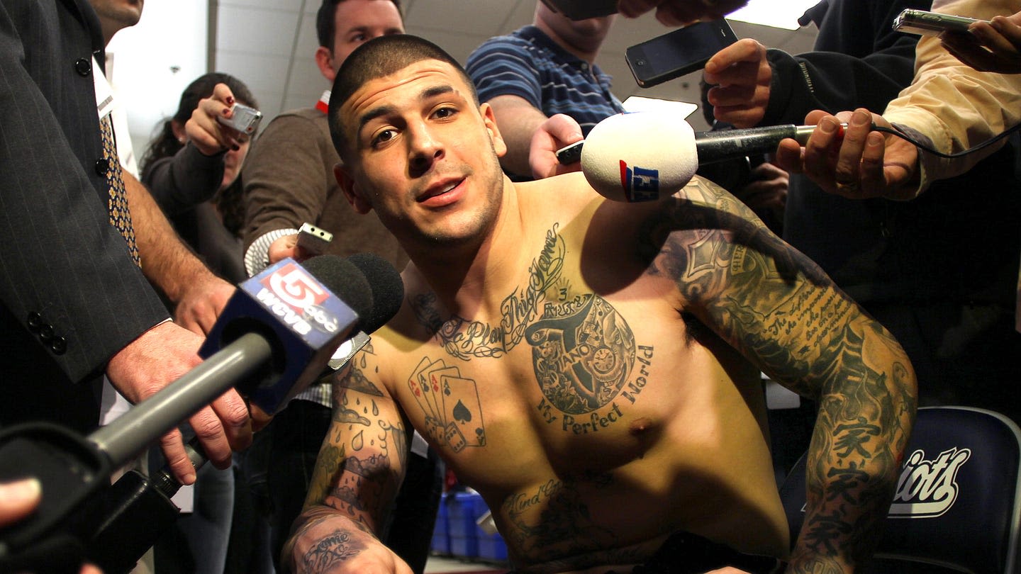 The Tragic True Story Behind ‘American Sports Story: Aaron Hernandez’