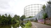 Residents told to stay indoors with bomb disposal units called after 'suspicious item' found by child in canal