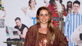 Mae Whitman Announces Pregnancy By Reuniting With ‘Parenthood’ Costars: Baby Bump Photo