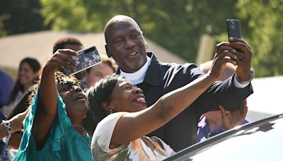 Michael Jordan speaks at opening of Wilmington family clinic bearing his name