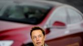 Las líneas de producción de Tesla se ven afectadas por un apagón informático global Por Investing.com