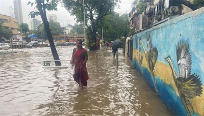 Record 300 mm rain in Mumbai: CM Shinde asks emergency agencies to be on high alert