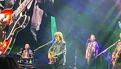 Jeff Lynne's ELO delivers proper electrifying send-off for a legend