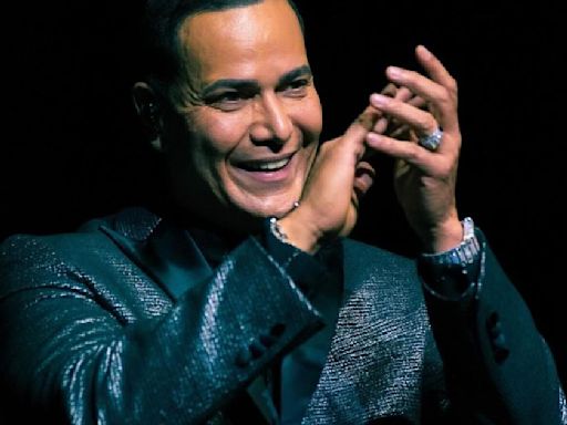 VIDEO: Víctor Manuelle le dedica un coro a Maripily Rivera