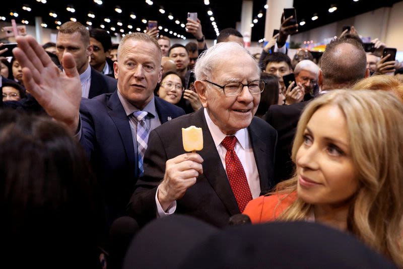 Berkshire Hathaway meeting: Check Capital Management CEO shares his thoughts By Investing.com