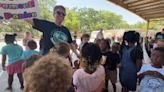 St. Pete kindergarten teacher retires after nearly 40 years in the same classroom