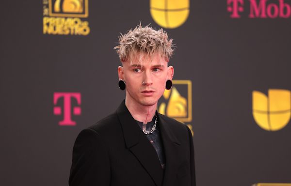 Machine Gun Kelly knows exactly what not to say about Taylor Swift