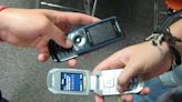 Minnesota lawmakers propose mandatory cellphone policy in schools