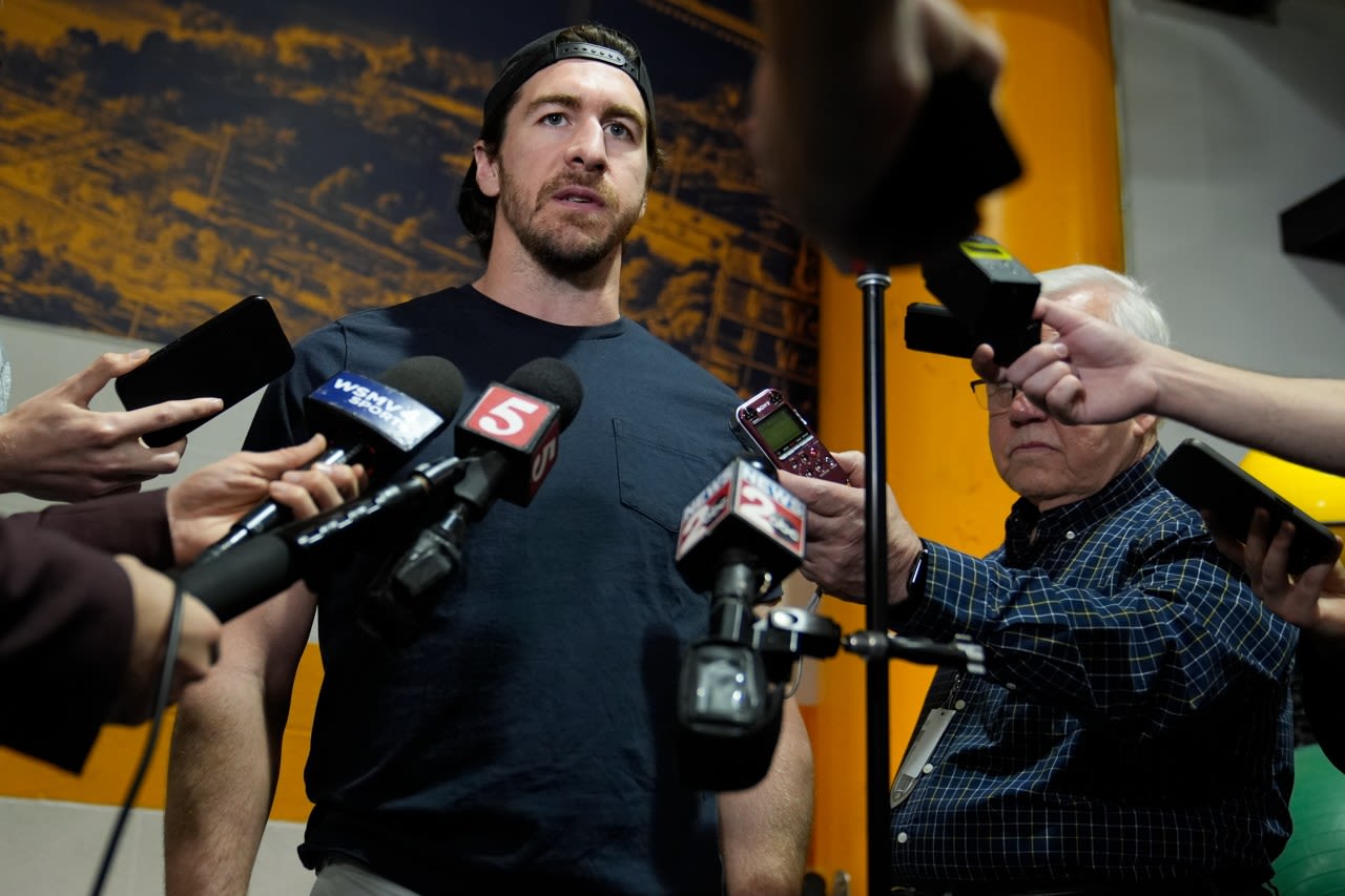 Lightning trade with Predators to bring veteran defenseman Ryan McDonagh back to Tampa Bay