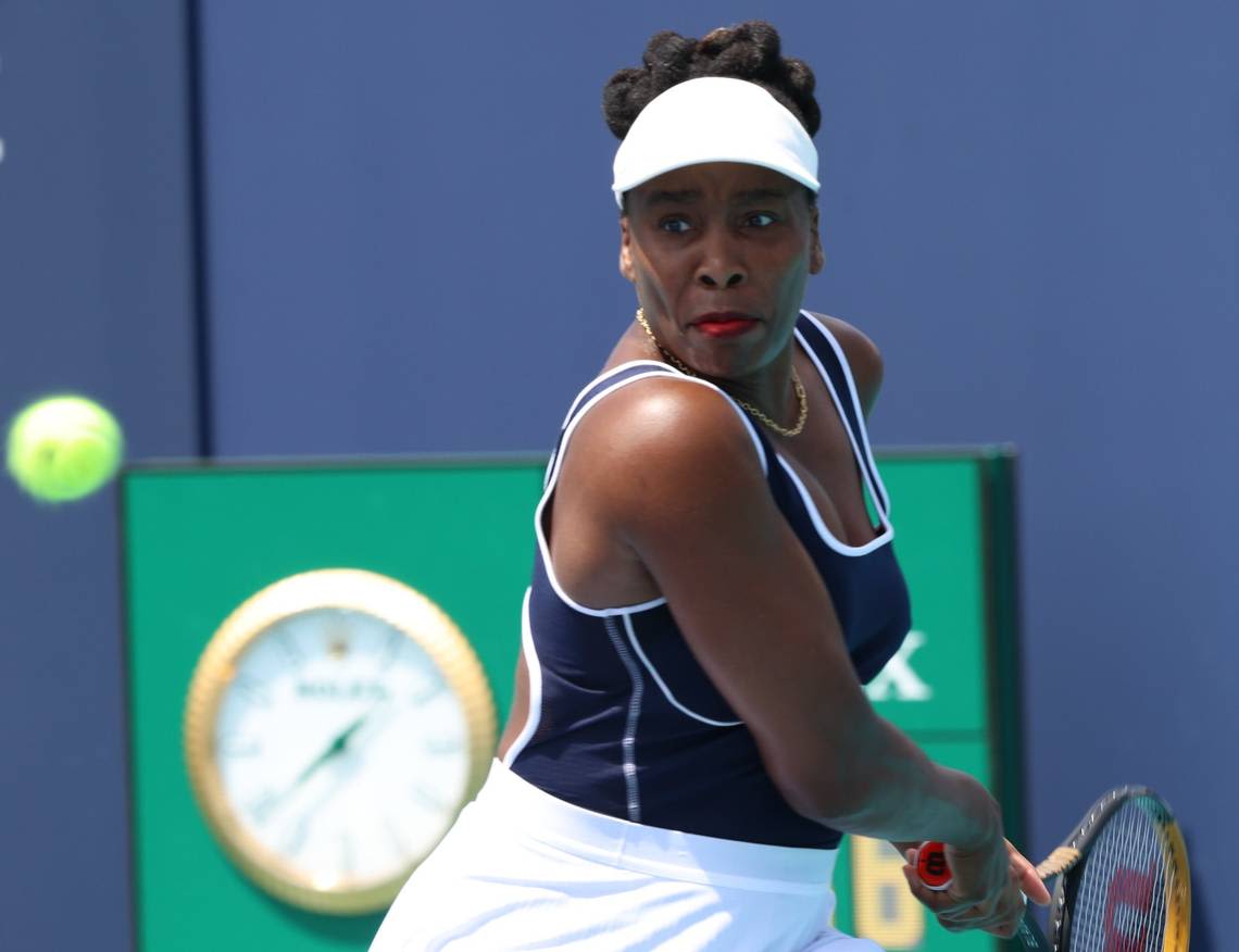 Venus Williams was just spotted on vacation with a sexy mystery man. So, who is he?