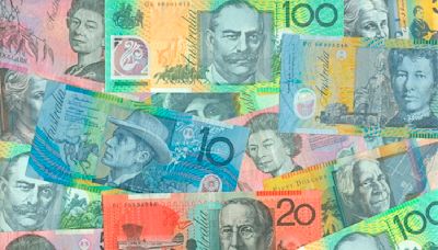 AUD/USD exhibits sideways trend below 0.6700 with US labor market data in focus