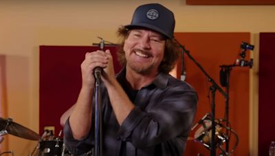 Pearl Jam Perform “Yellow Ledbetter,” “Daughter,” and Dark Matter Cuts on Howard Stern: Watch