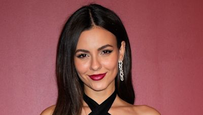 Victoria Justice Teases What Goes Down in Victorious and Zoey 101 Group Chats - E! Online