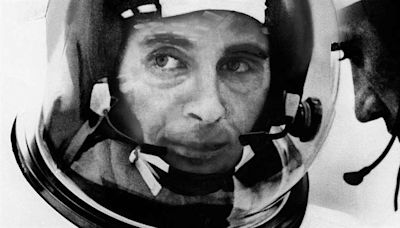 Muere el astronauta del Apolo 8 que tomó una de las fotos más famosas del planeta Tierra | Teletica