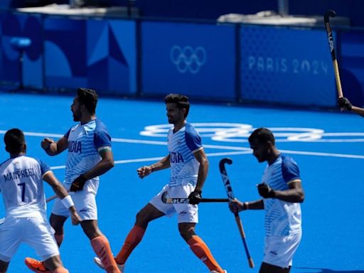 Walking on Ice, Sleeping on Grass: How Coach Mike Horn Prepped The Indian Hockey Team For Paris Olympics - News18