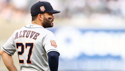 José Altuve alcanzó las 300 bases robadas en la MLB