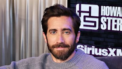 Jake Gyllenhaal Shares Why Being Legally Blind Is 'Advantageous'