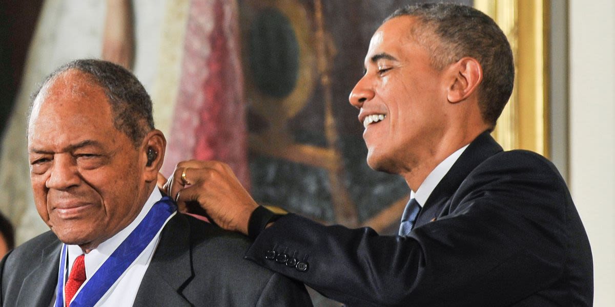 Joe Biden, Barack Obama Pay Tribute To Willie Mays: 'One Of A Kind'